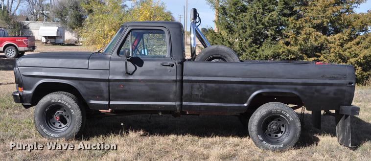 image for item L5020 1970 Ford F250 pickup truck