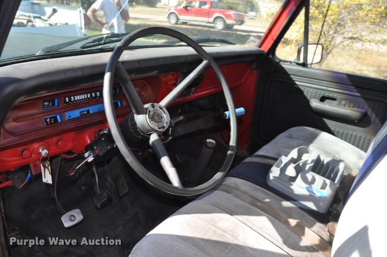 image for item L5020 1970 Ford F250 pickup truck
