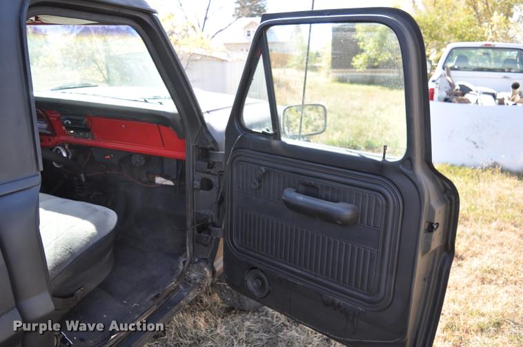 image for item L5020 1970 Ford F250 pickup truck