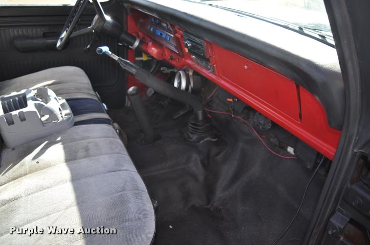 image for item L5020 1970 Ford F250 pickup truck