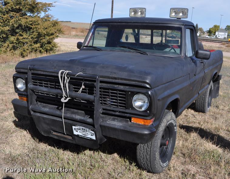 image for item L5020 1970 Ford F250 pickup truck