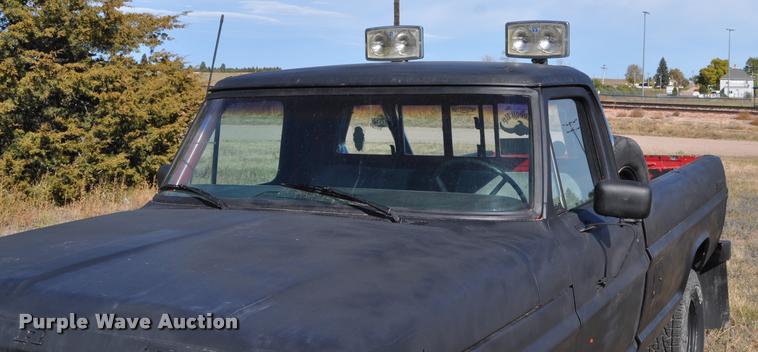 image for item L5020 1970 Ford F250 pickup truck