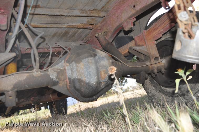 image for item L5020 1970 Ford F250 pickup truck