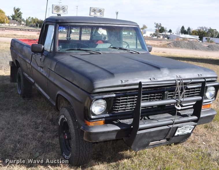 image for item L5020 1970 Ford F250 pickup truck
