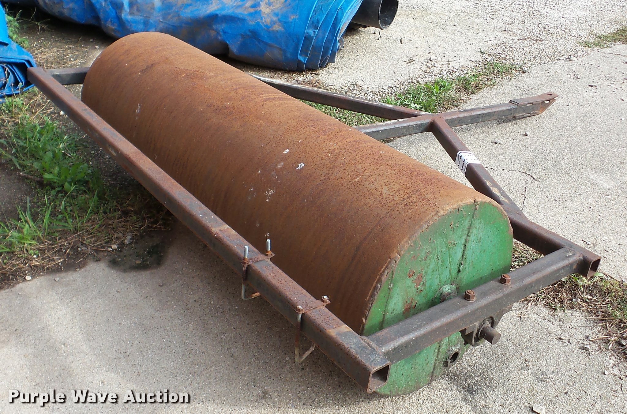 Single drum roller in Minooka, IL Item DA8919 sold Purple Wave