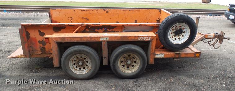 image for item AL9087 2004 JLG UT612 utility trailer