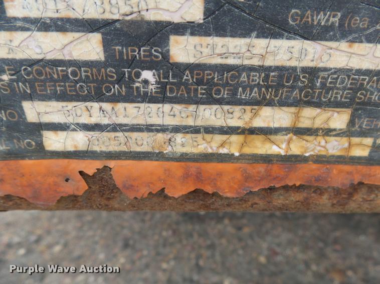 image for item AL9087 2004 JLG UT612 utility trailer