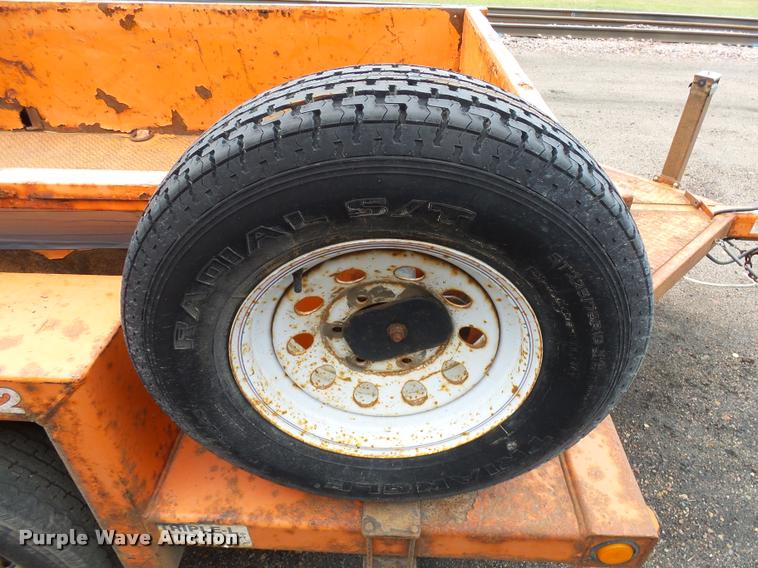 image for item AL9087 2004 JLG UT612 utility trailer