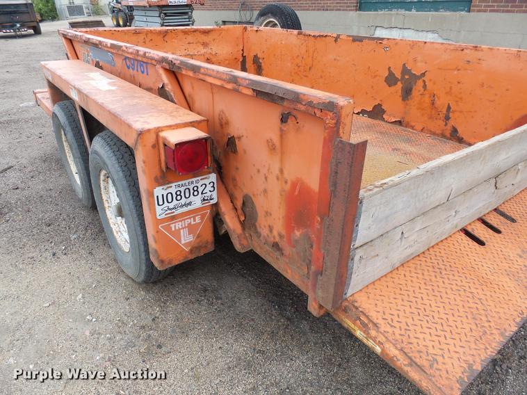 image for item AL9087 2004 JLG UT612 utility trailer