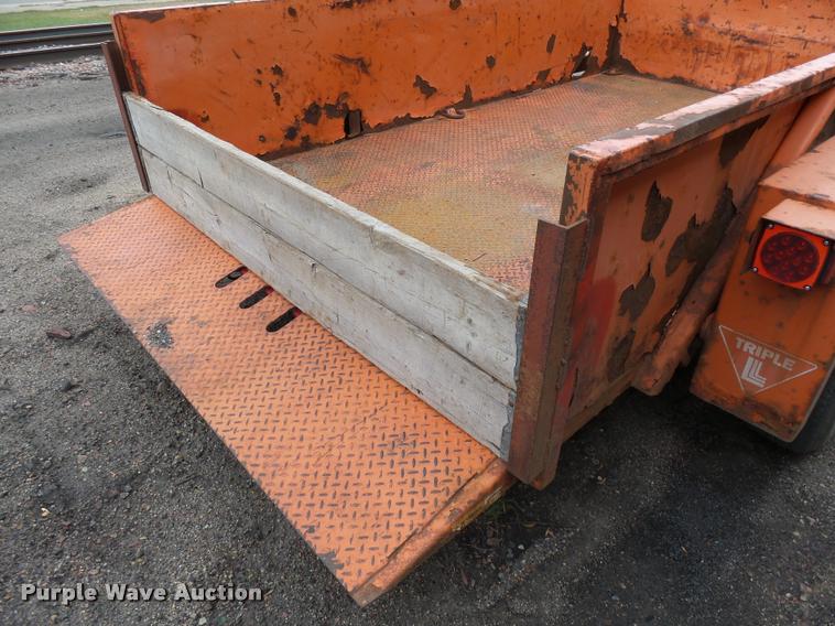 image for item AL9087 2004 JLG UT612 utility trailer