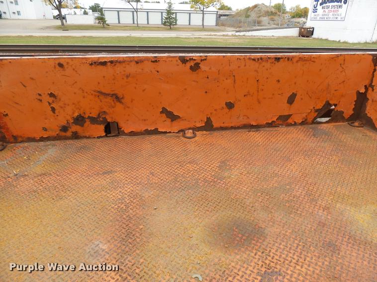 image for item AL9087 2004 JLG UT612 utility trailer