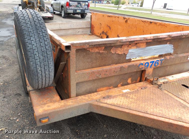 image for item AL9087 2004 JLG UT612 utility trailer