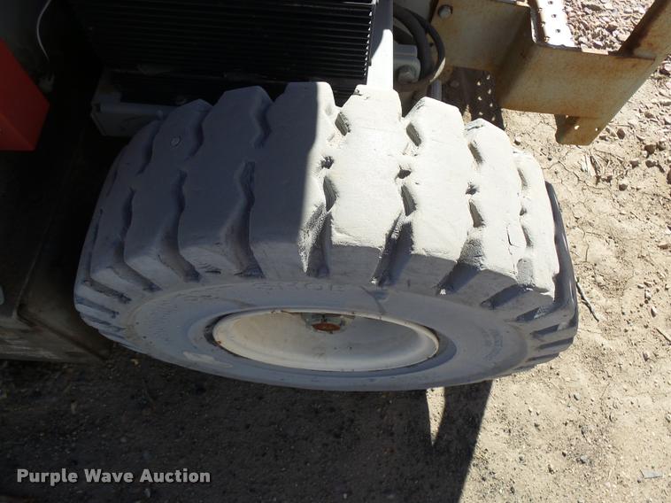 image for item AL9097 2000 Mec 3768ES scissor lift