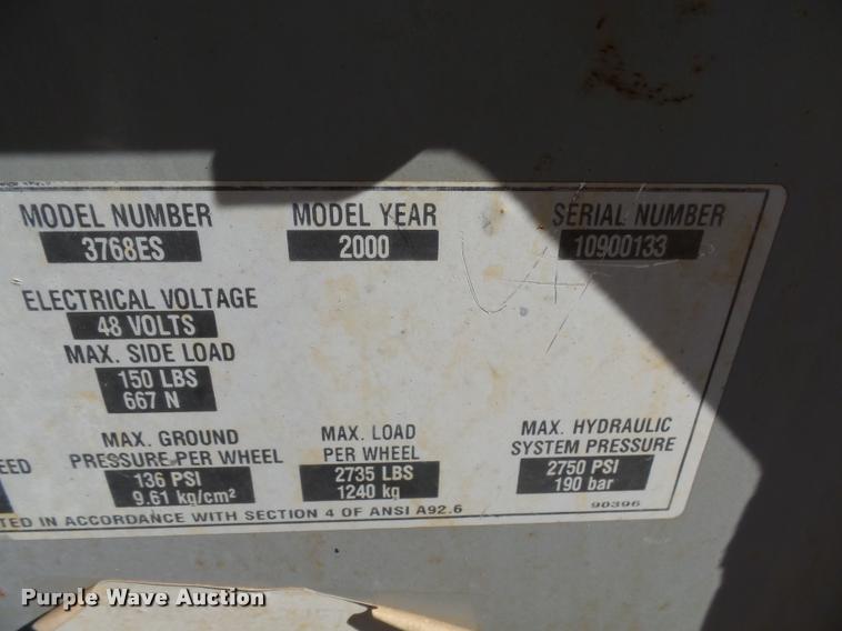 image for item AL9097 2000 Mec 3768ES scissor lift