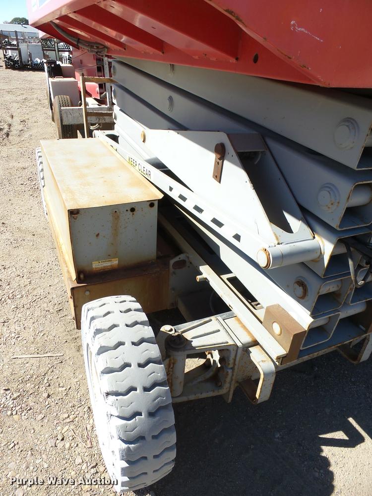 image for item AL9097 2000 Mec 3768ES scissor lift
