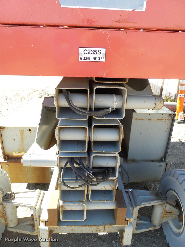 image for item AL9097 2000 Mec 3768ES scissor lift