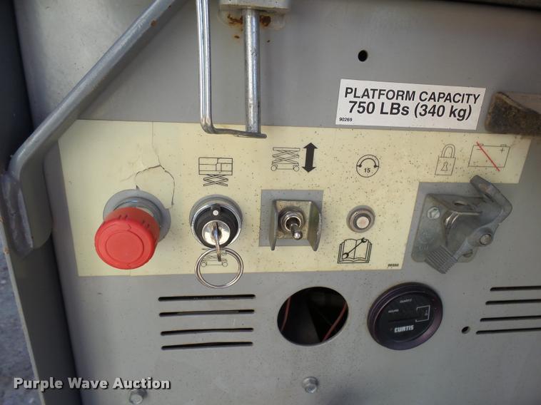 image for item AL9097 2000 Mec 3768ES scissor lift