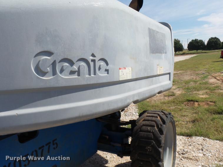 image for item BU9750 2005 Genie S60 boom lift
