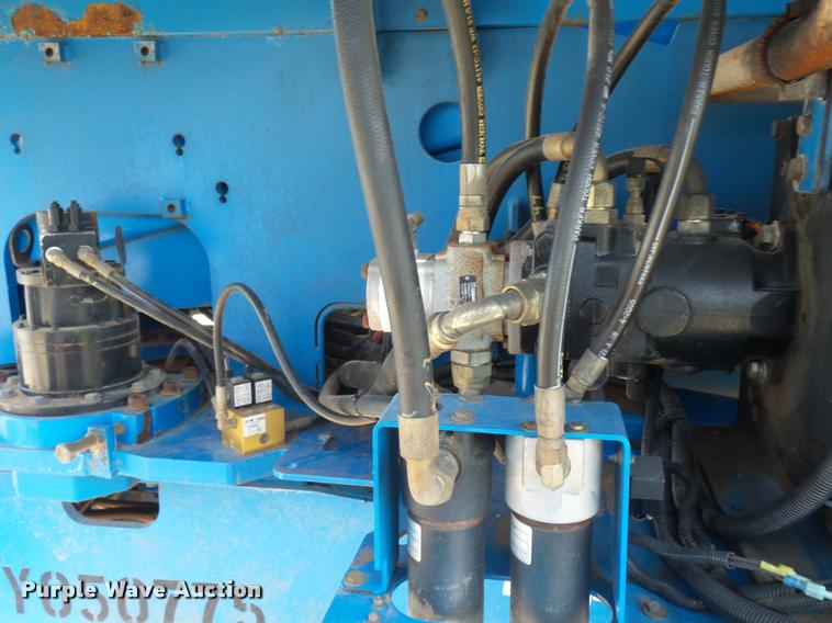 image for item BU9750 2005 Genie S60 boom lift