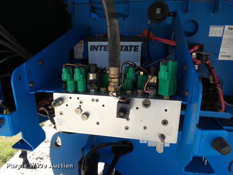 image for item BU9750 2005 Genie S60 boom lift