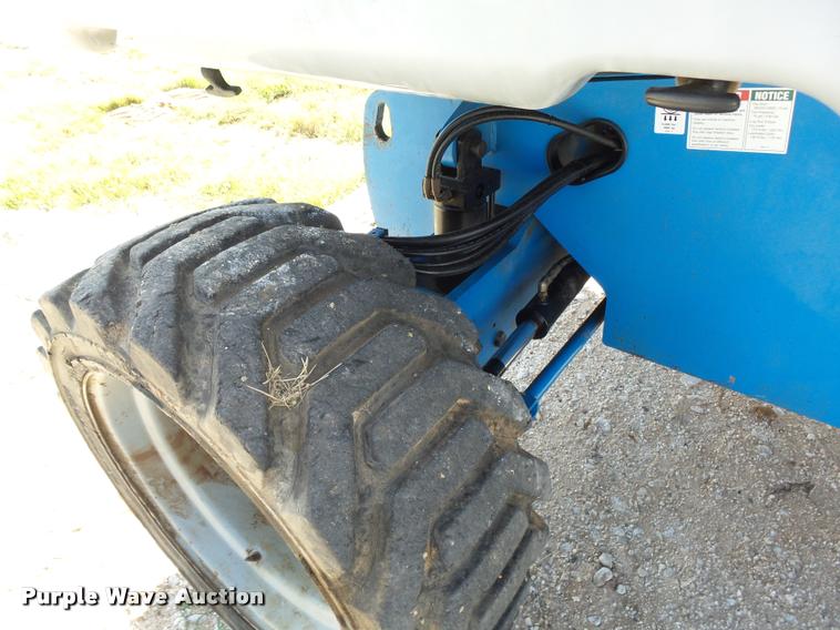 image for item BU9750 2005 Genie S60 boom lift