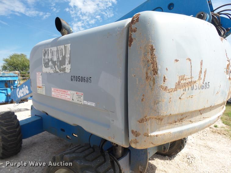 image for item BU9753 2005 Genie S60 boom lift