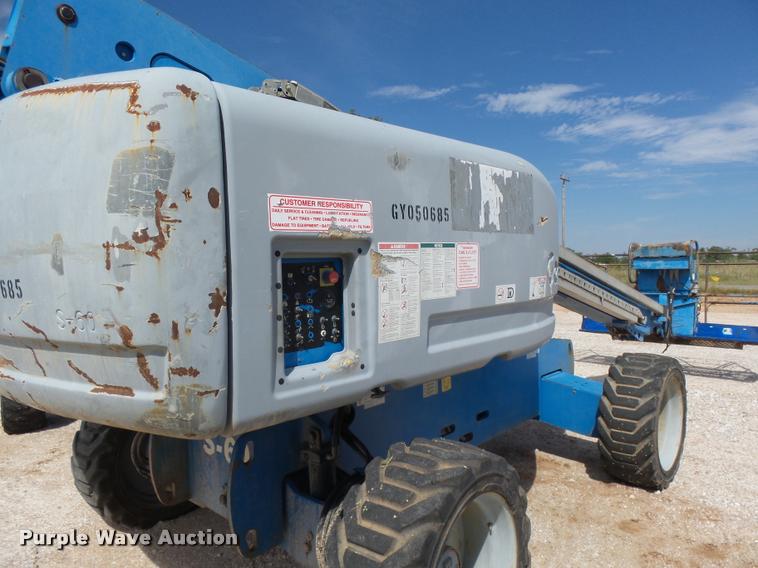 image for item BU9753 2005 Genie S60 boom lift