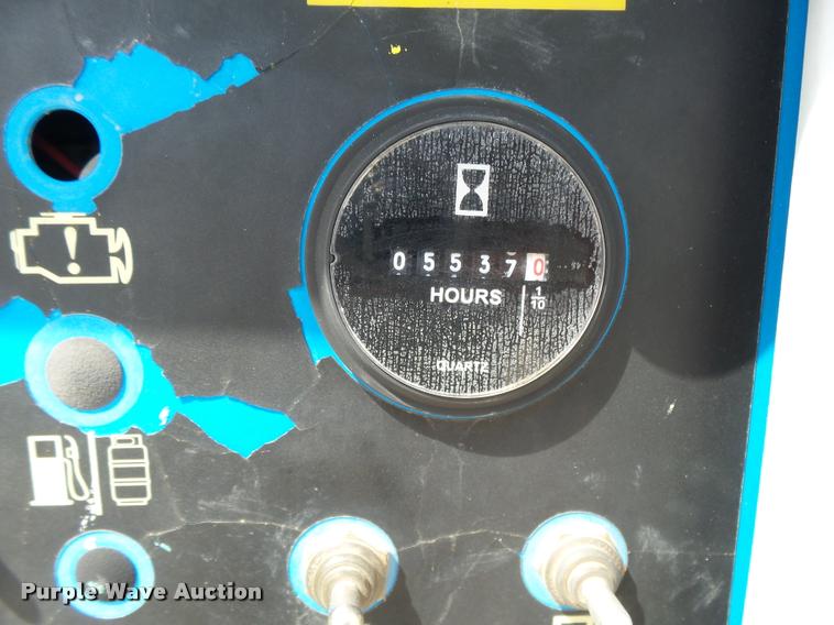 image for item BU9753 2005 Genie S60 boom lift