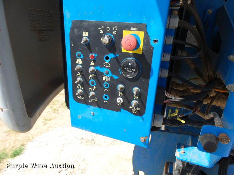 image for item BU9753 2005 Genie S60 boom lift