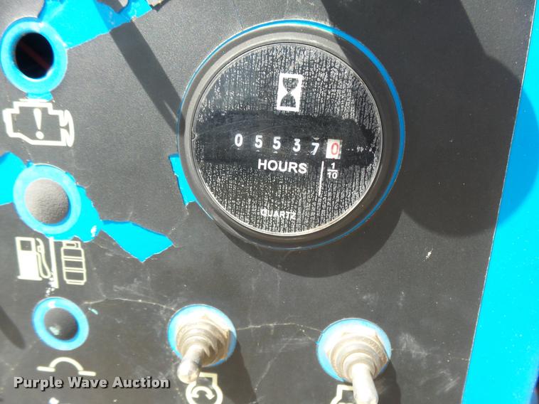 image for item BU9753 2005 Genie S60 boom lift