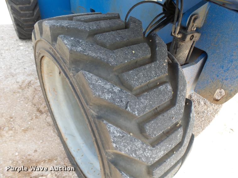 image for item BU9753 2005 Genie S60 boom lift