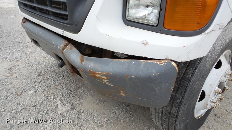 image for item DA2886 2000 Ford F750 Super Duty dump truck