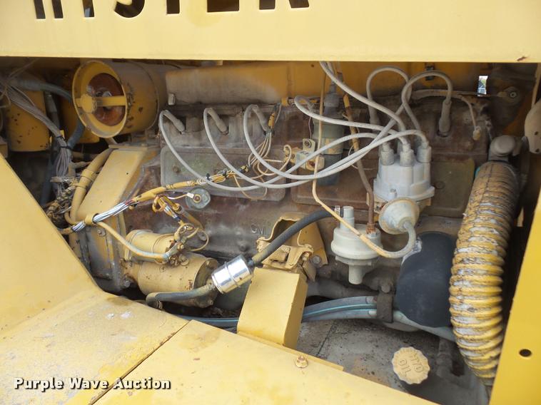 image for item DA3907 1977 Hyster C-530 pneumatic roller