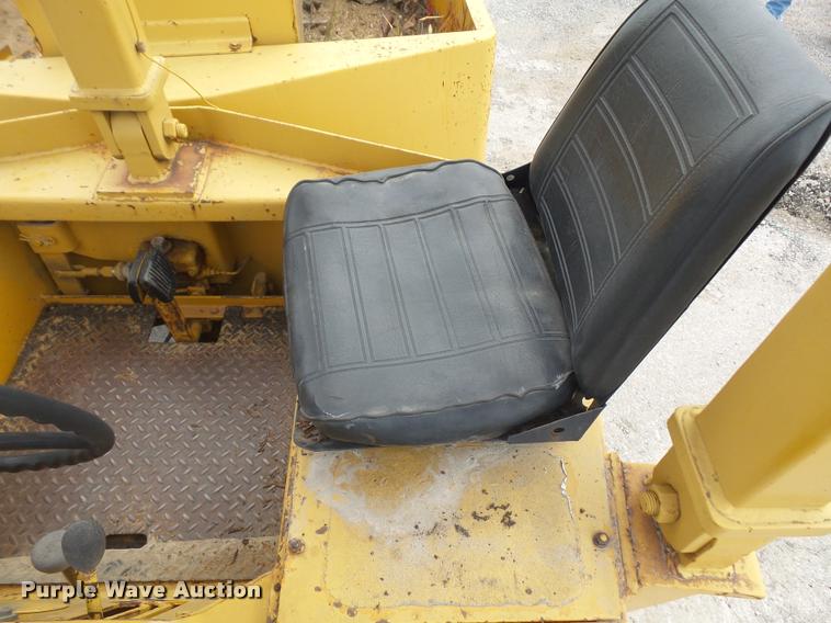 image for item DA3907 1977 Hyster C-530 pneumatic roller