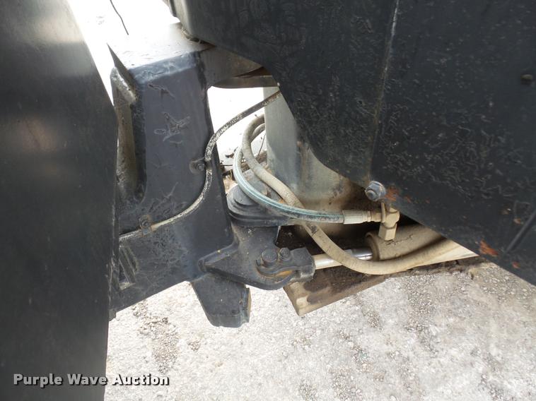 image for item DA3907 1977 Hyster C-530 pneumatic roller