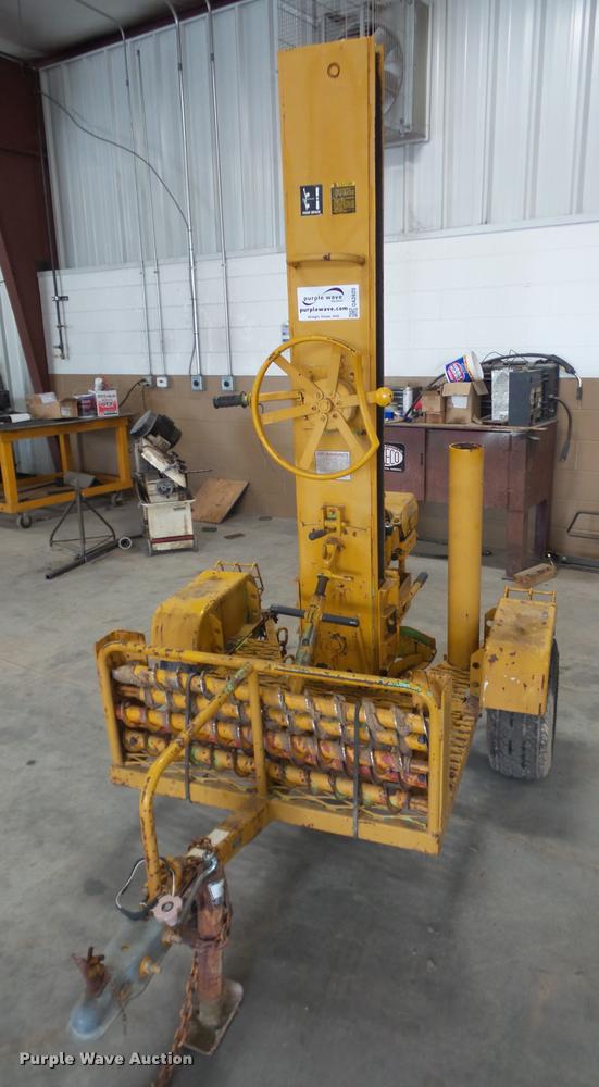 image for item DA3920 Dig-r-mobile 550 test hole drill