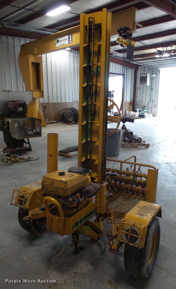 image for item DA3920 Dig-r-mobile 550 test hole drill