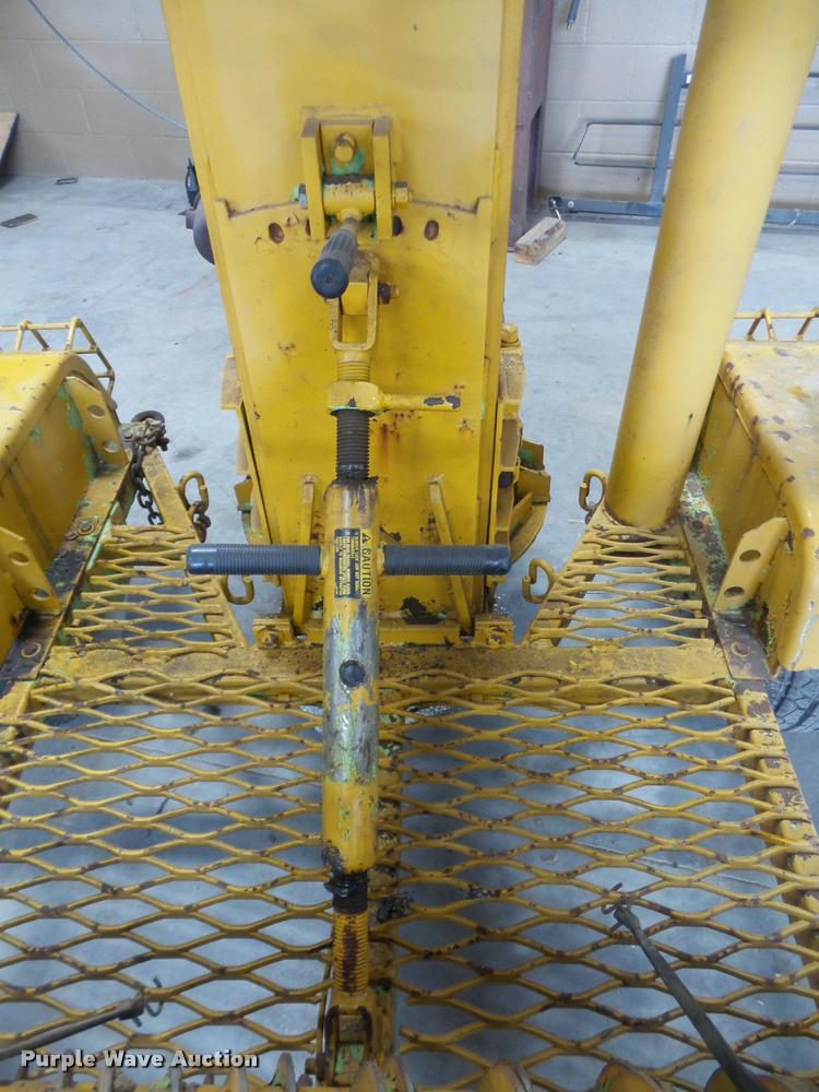 image for item DA3920 Dig-r-mobile 550 test hole drill