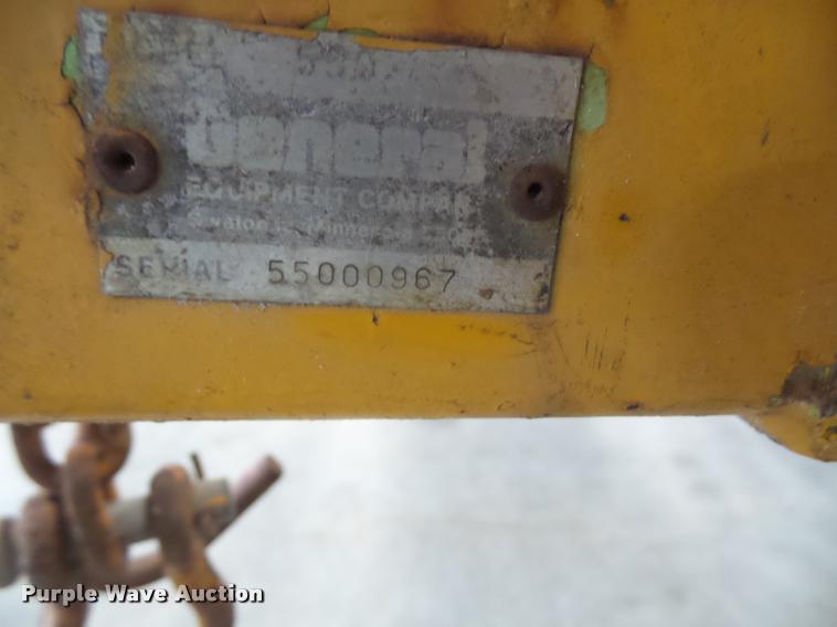 image for item DA3920 Dig-r-mobile 550 test hole drill