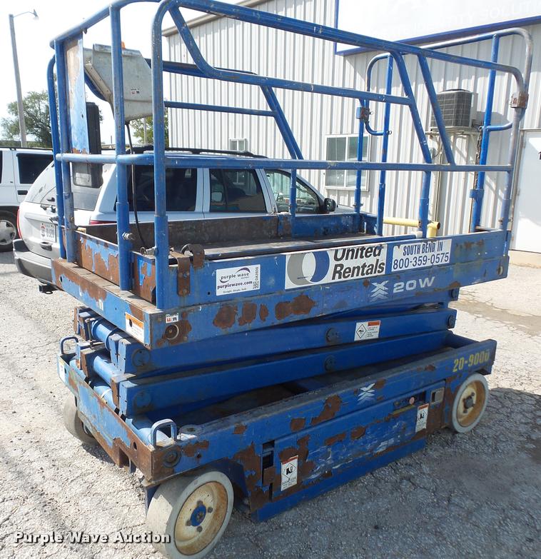 image for item DA3930 Up Right X20W scissor lift