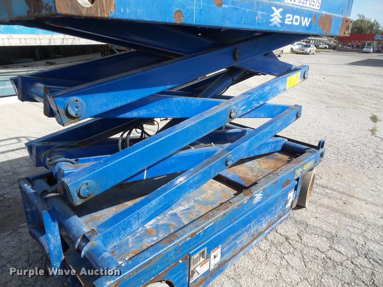 image for item DA3930 Up Right X20W scissor lift