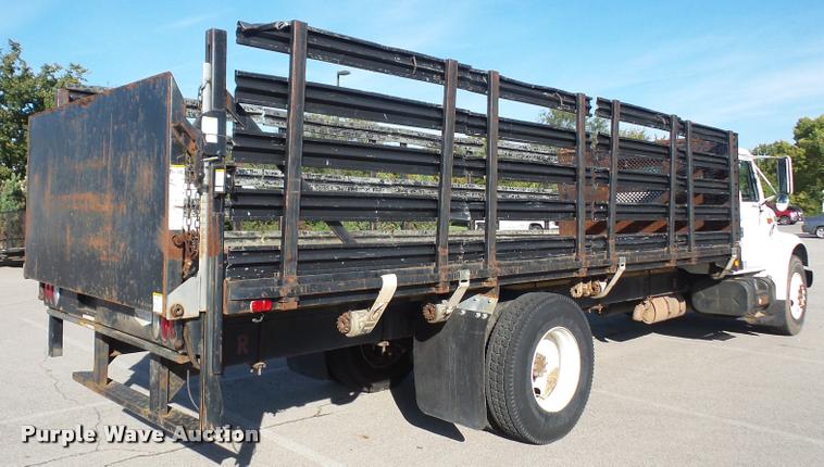 image for item DA3934 2000 International 4900 flatbed truck