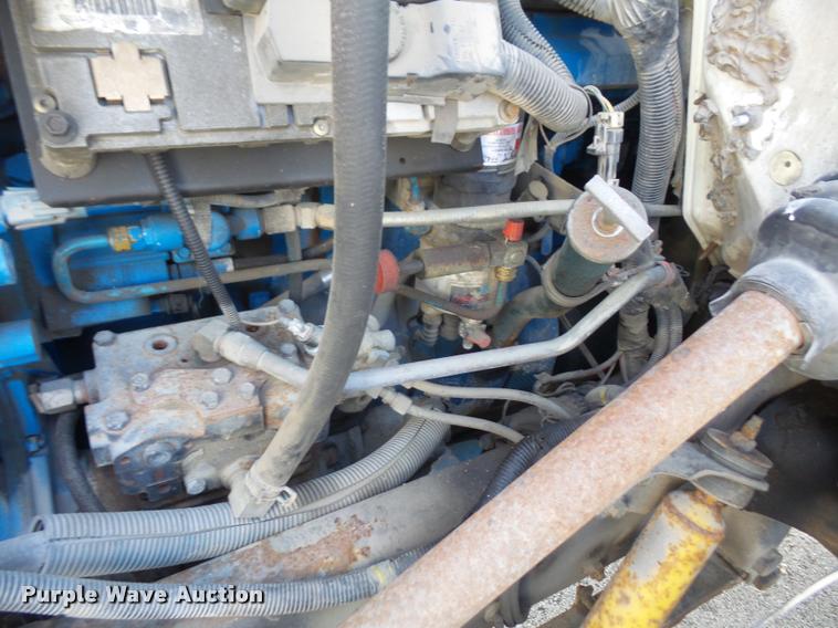 image for item DA3934 2000 International 4900 flatbed truck