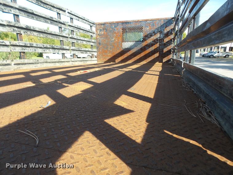 image for item DA3934 2000 International 4900 flatbed truck