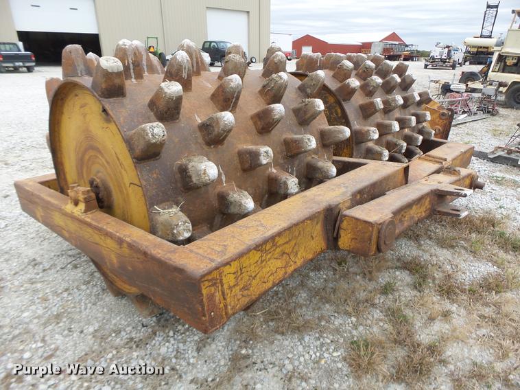 image for item DA9252 Double drum sheeps foot roller