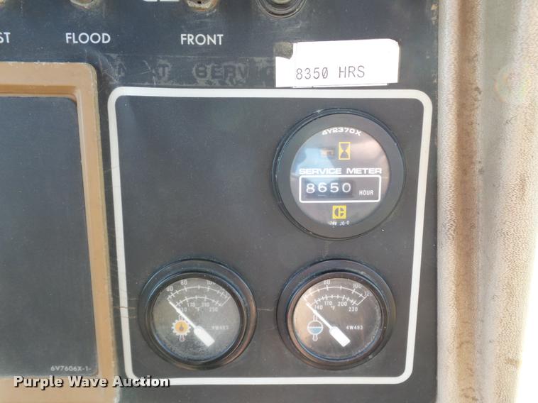 image for item DB4569 1992 Caterpillar D4H Series II dozer