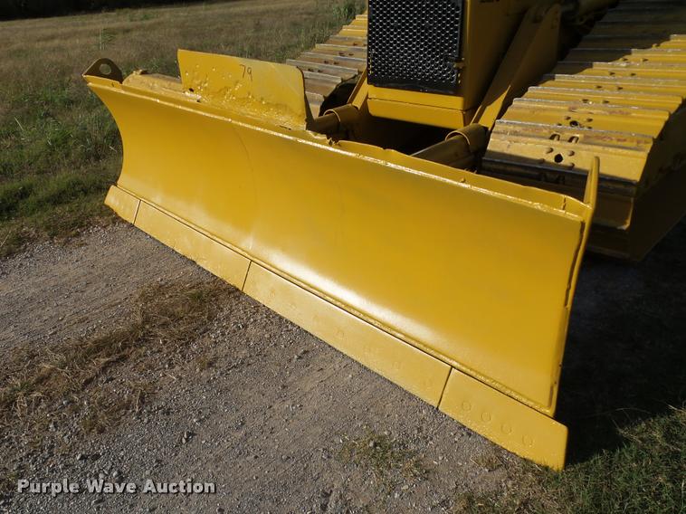 image for item DB4569 1992 Caterpillar D4H Series II dozer
