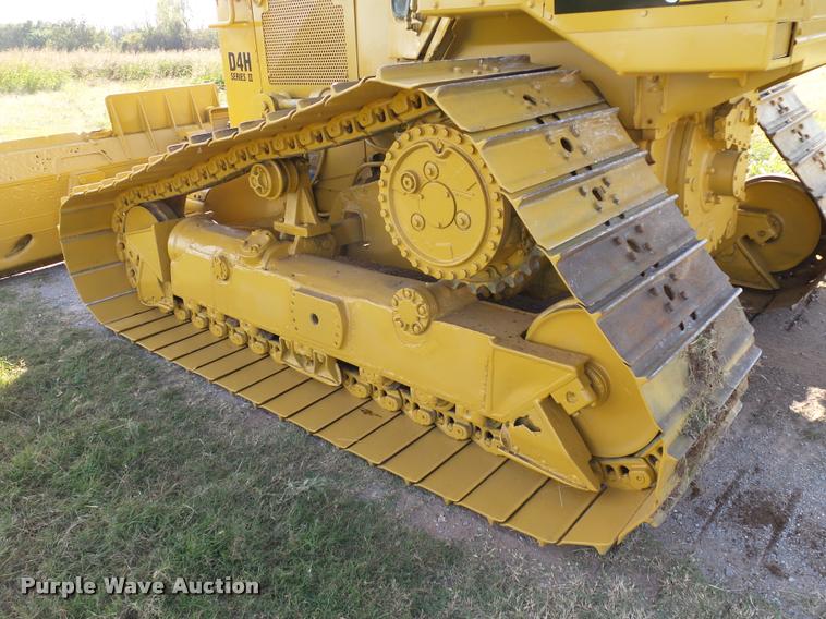 image for item DB4569 1992 Caterpillar D4H Series II dozer