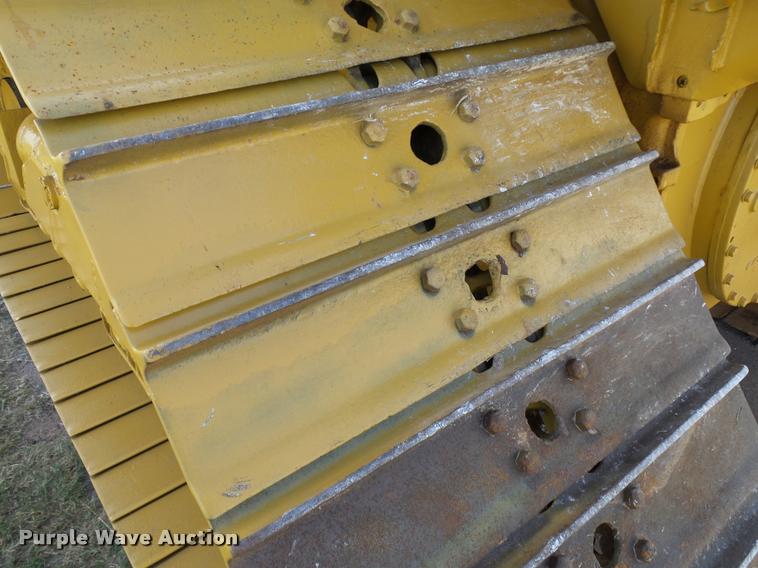 image for item DB4569 1992 Caterpillar D4H Series II dozer