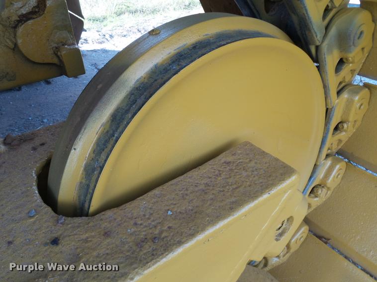 image for item DB4569 1992 Caterpillar D4H Series II dozer